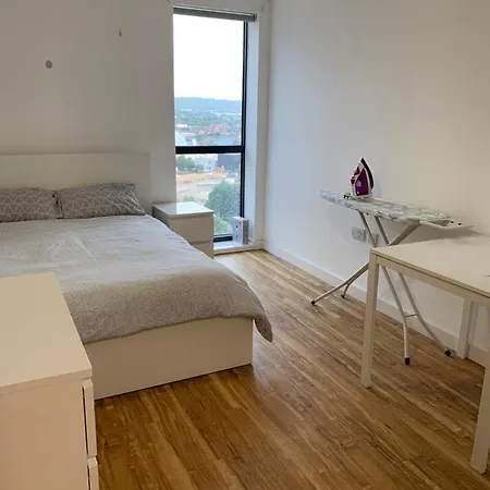 Apartment Fully Furnished Flat In Centre